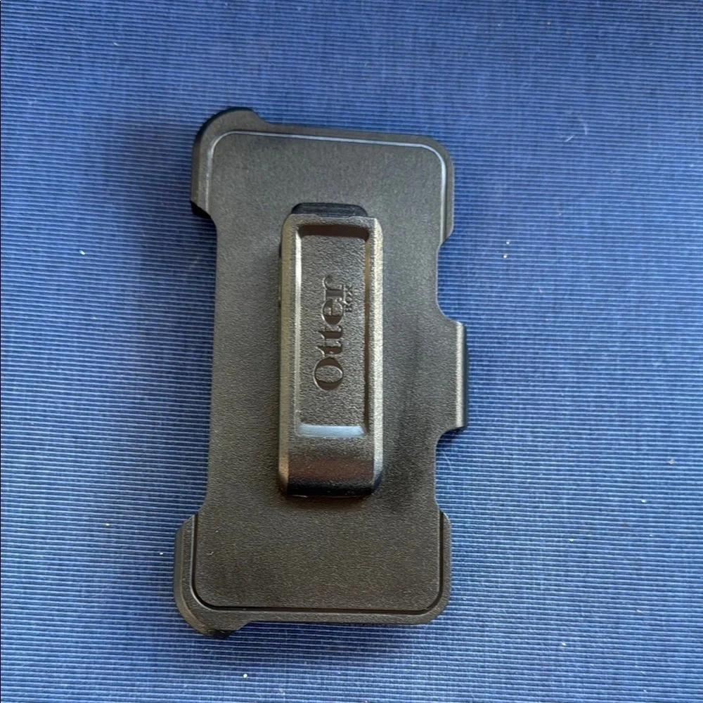 OtterBox Black Holster with Belt Clip for Phones